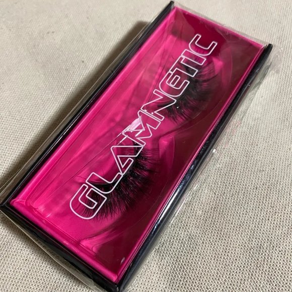 Glamnetic magnetic strip lashes Banger - Picture 1 of 2